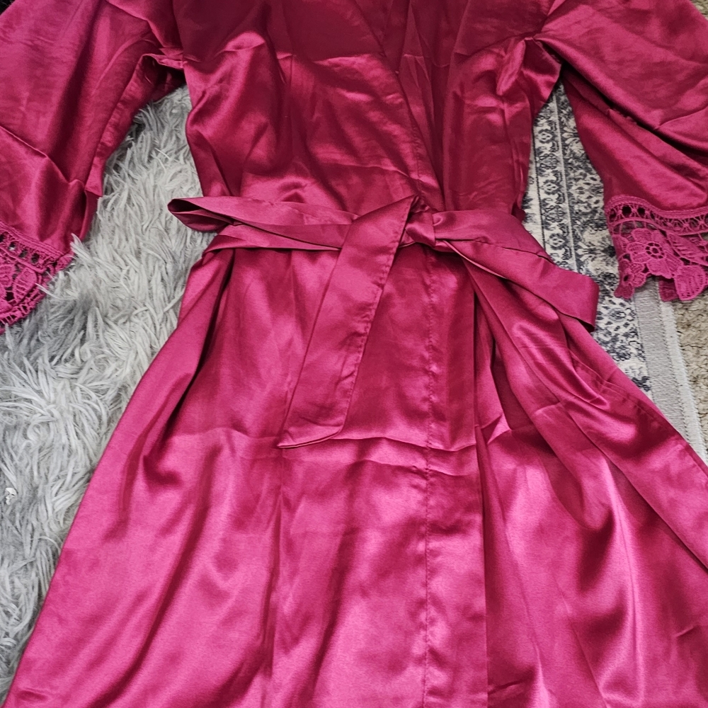 Satin Robe - Picture 3 of 7